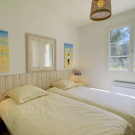 Вилла Charmante Location Sous Les Pins, Proche De La Plage